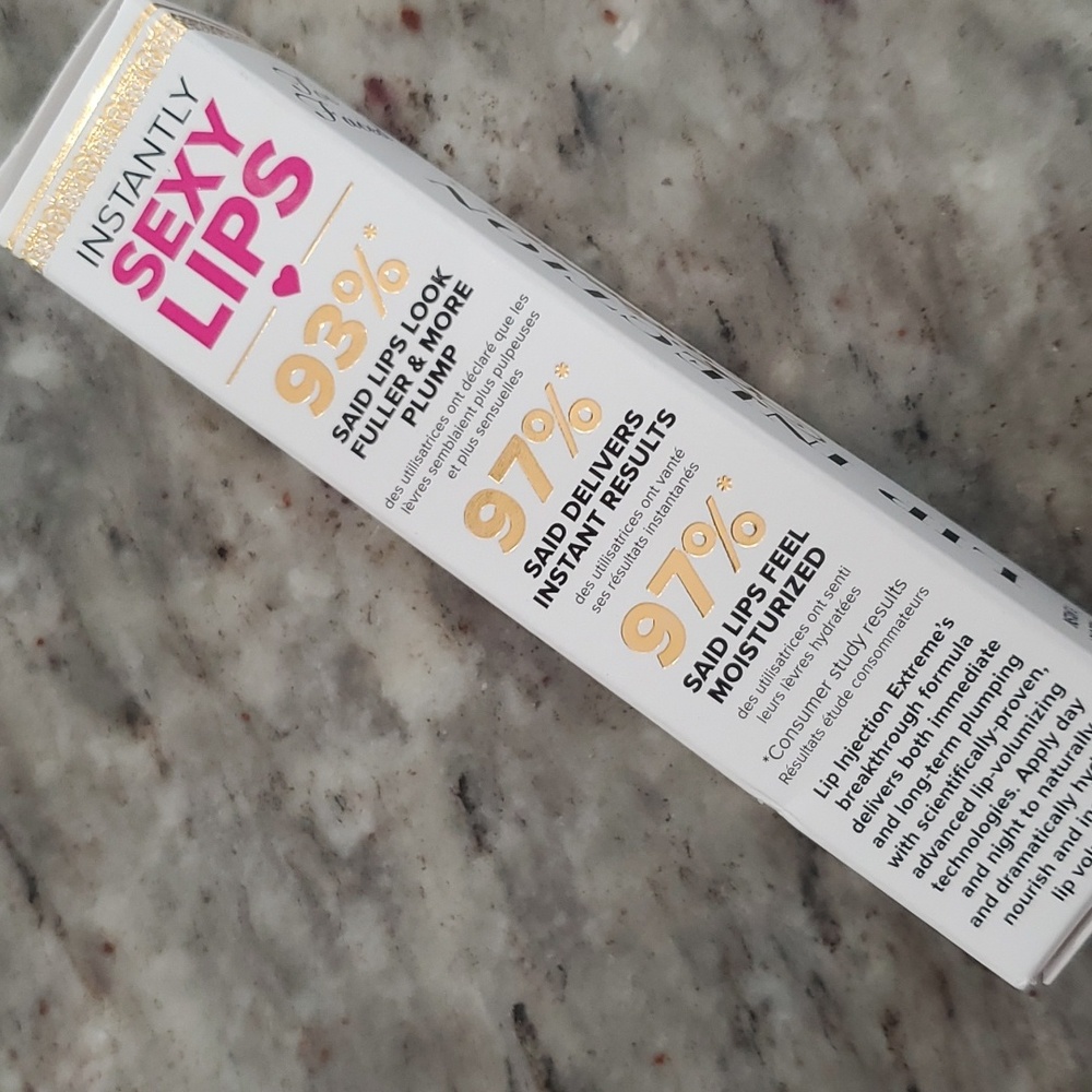 Too Faced Cosmetics Lip Injection Extreme - Picture 4 of 4